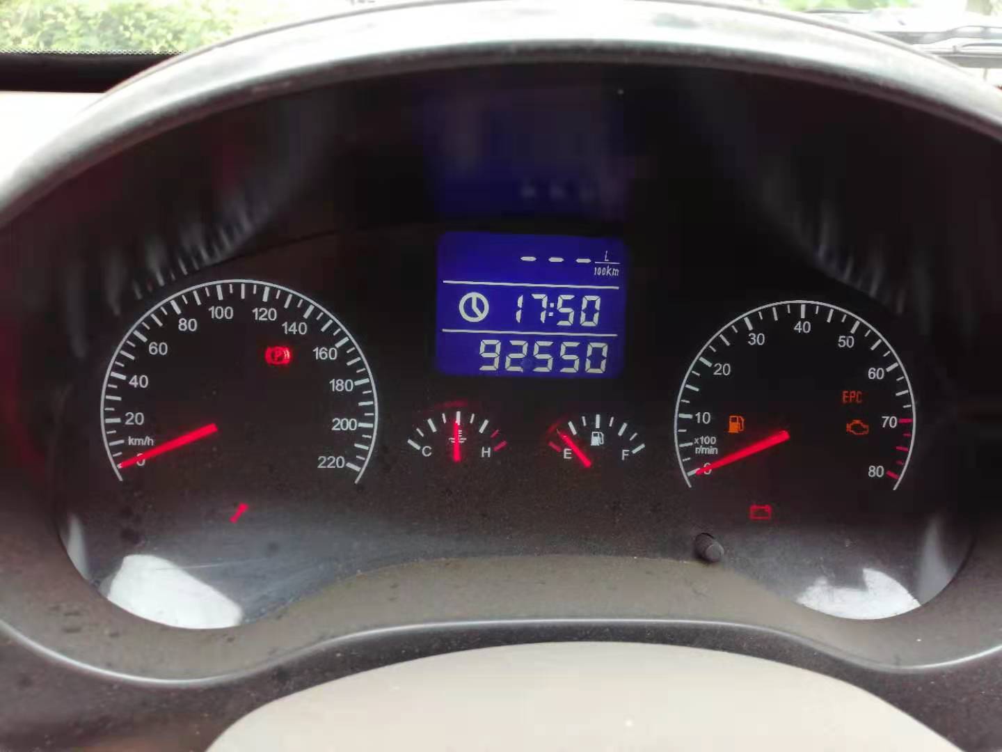 2025年瑞虎3,07年老瑞虎3