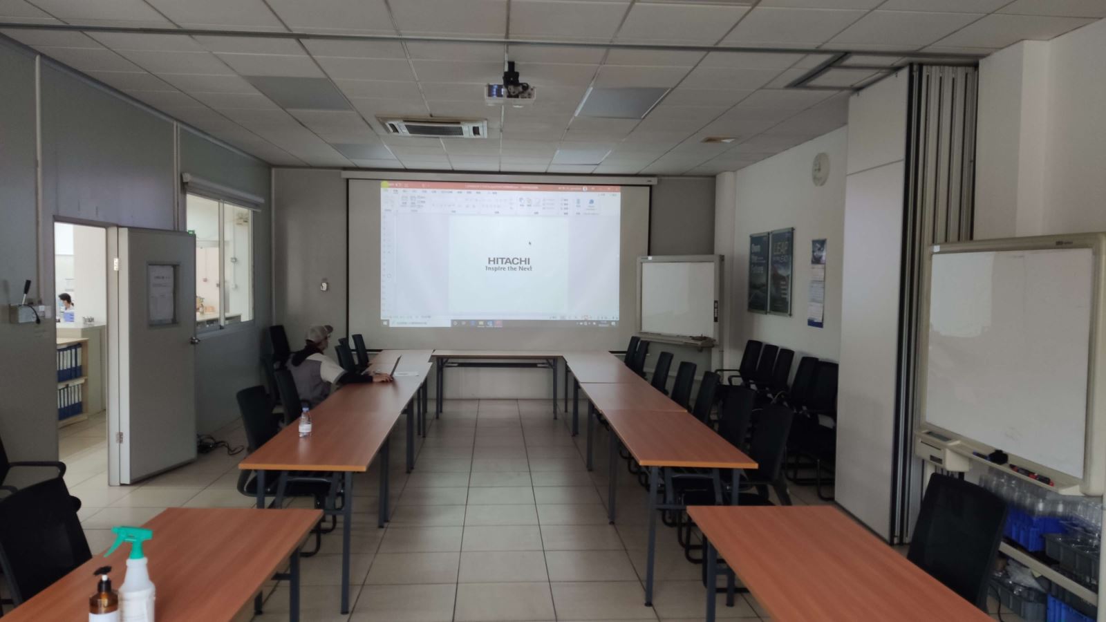 苹果macbook连接投影仪无法显示,macbookair怎么投屏到投影仪