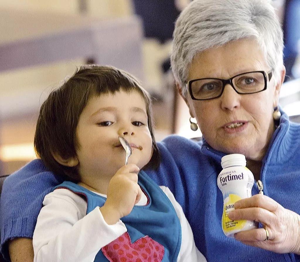 三个月宝宝便血原是虚惊一场,二月龄宝宝便血