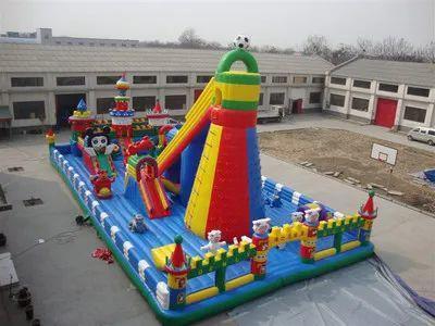 儿童充气式蹦蹦床滑梯,孩子玩的蹦床设备