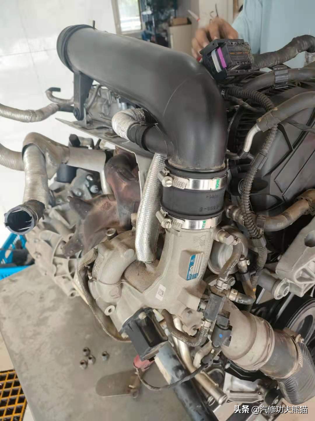 2012款夏朗2.0t烧机油怎么处理,大众夏朗2016款为什么会烧机油