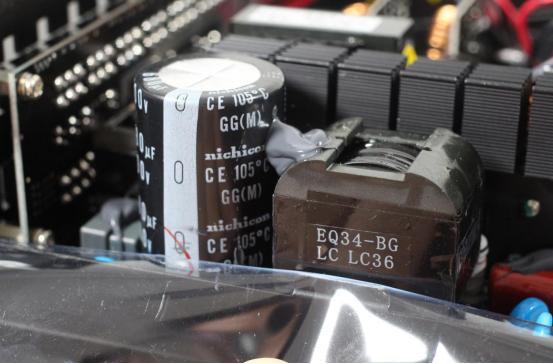 鑫谷750w电源带得动3080吗,鑫谷klm750g白色