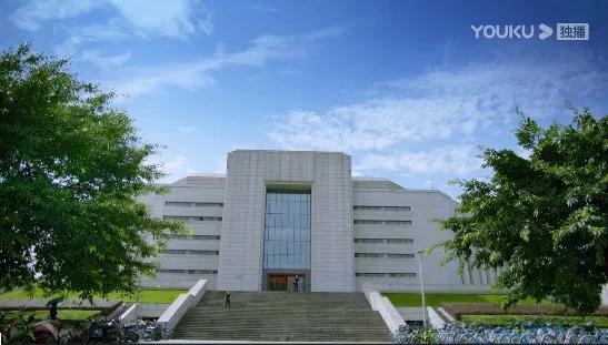 花式“虐狗”！热播剧《全世界最好的你》竟然来清水河畔“打卡”！“清水寺”的学霸们，宅家请淡定！