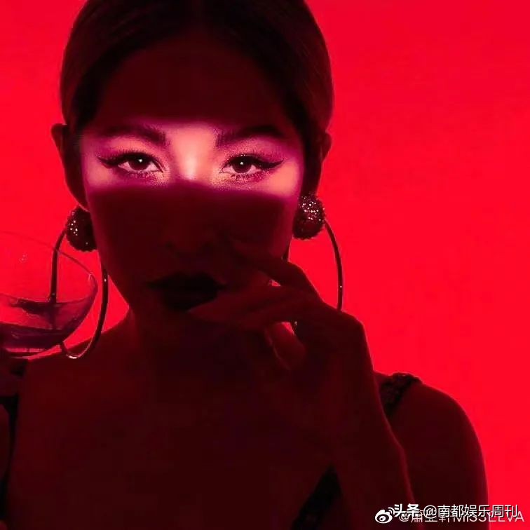 潇洒小姐并不潇洒，“鲜肉菩萨”人设崩塌？