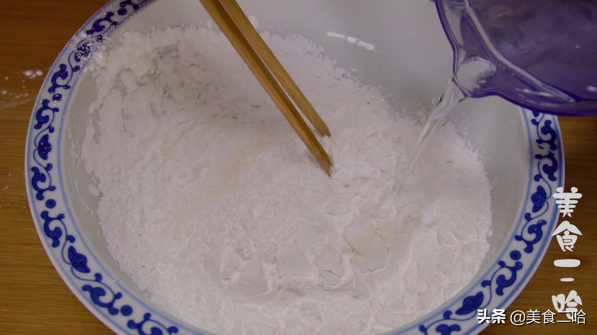 凉皮干裂是不是盐放多了,凉皮干裂