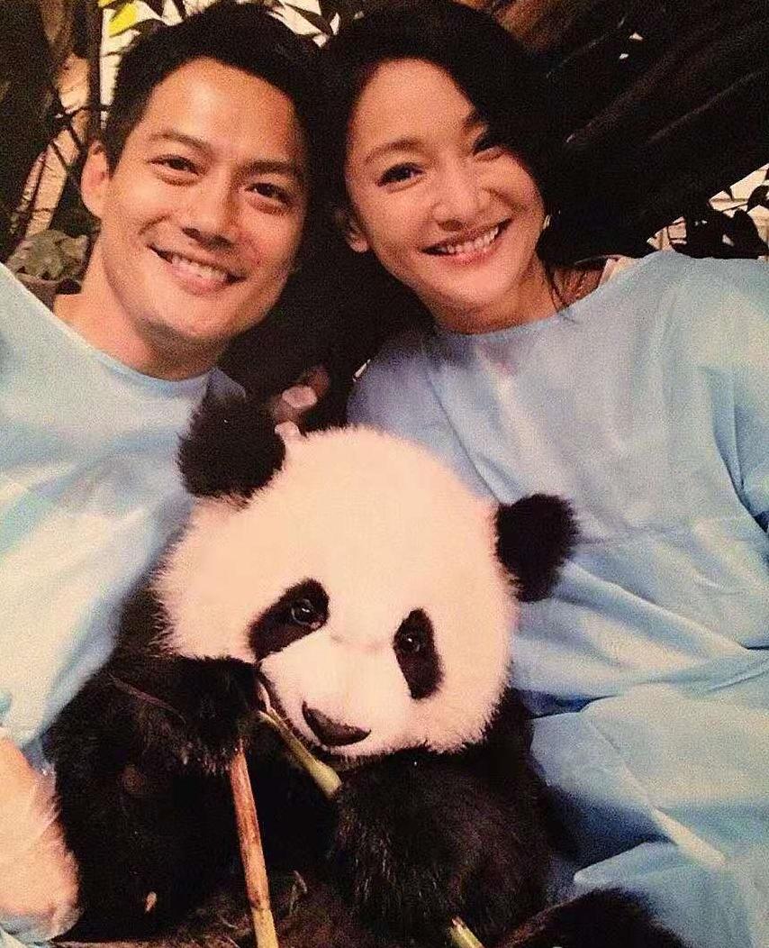 周迅高圣远离婚男方女友晒接吻照,周迅高圣远疑似离婚