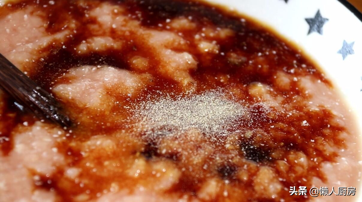 小馄饨的肉馅的正确做法,小馄饨肉馅怎么调比较好吃