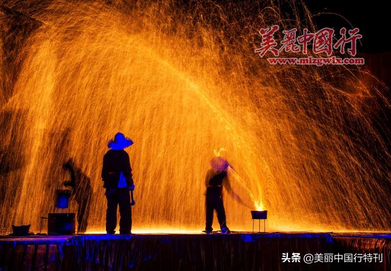 1600度的铁水烟花，1500年的传承，这一群山西长治的铁血汉子！