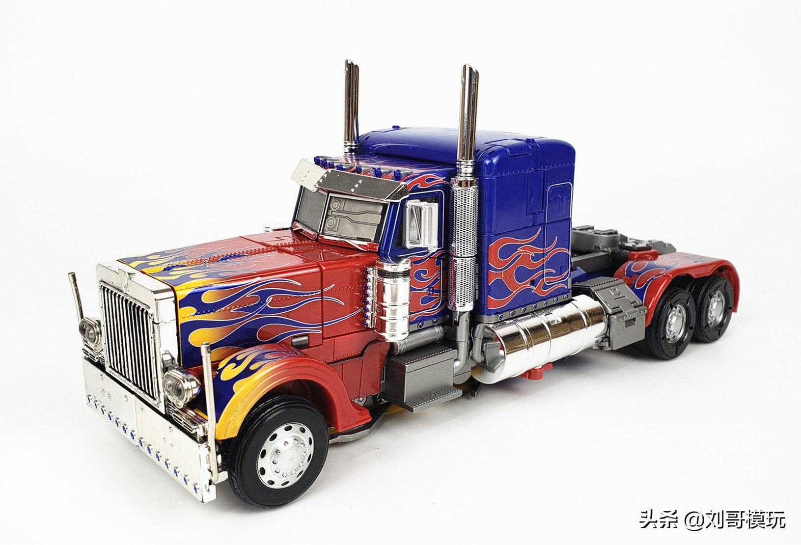 擎天柱玩具最还原,最还原电影的擎天柱玩具