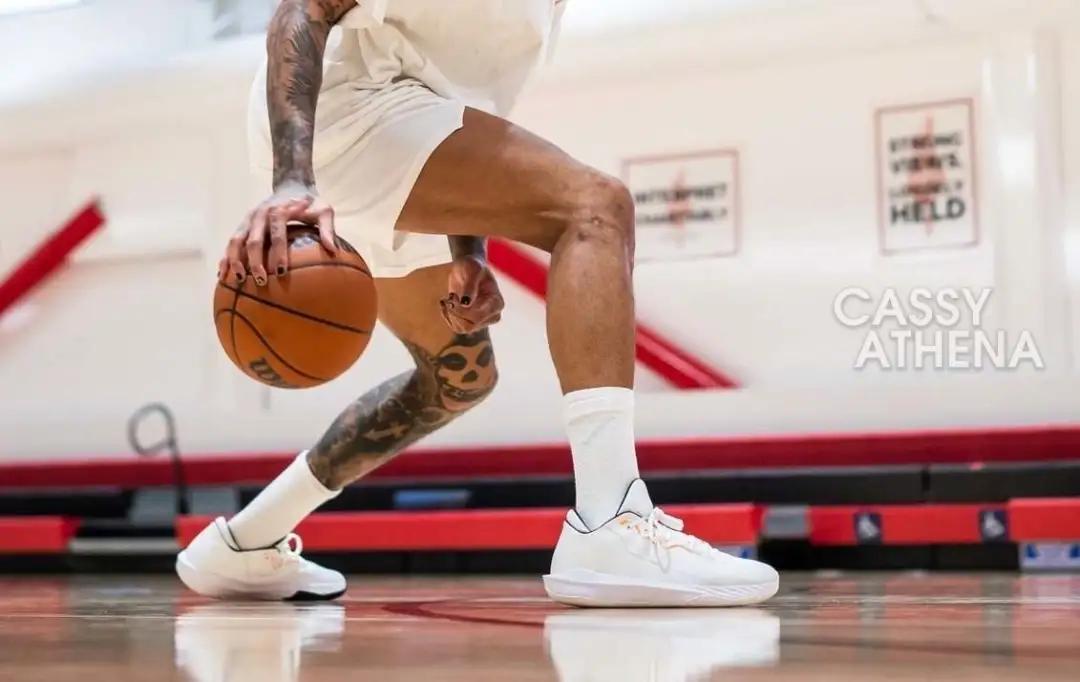 匡威全新实战鞋来了！前后ZoomAir的顶级配置，太帅了