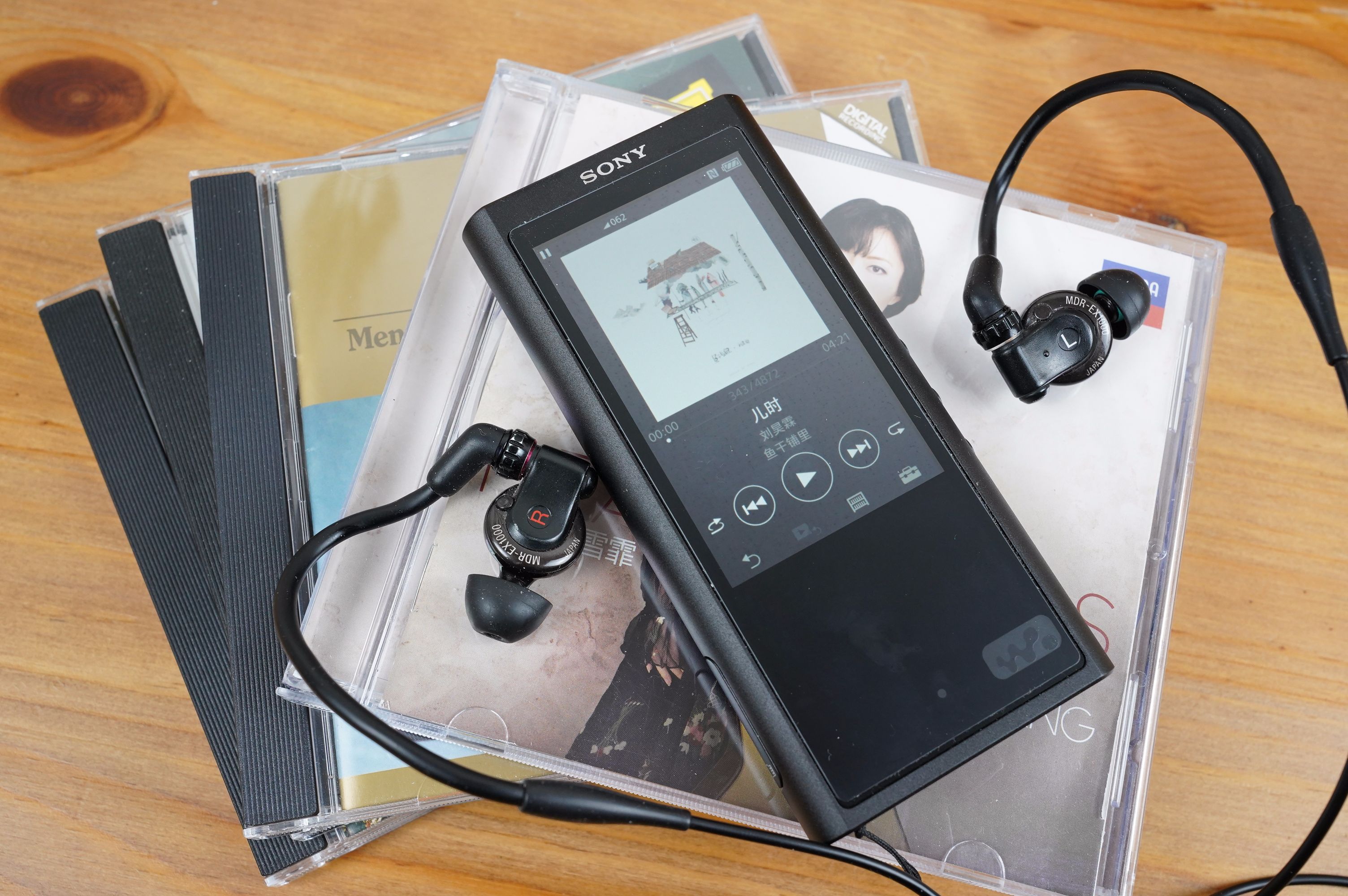 一盏明灯伴清音，大象的那些桌面音乐设备分享