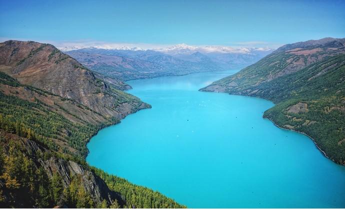 去新疆不跟团不自驾怎么玩,普通人不跟团去重庆自由行