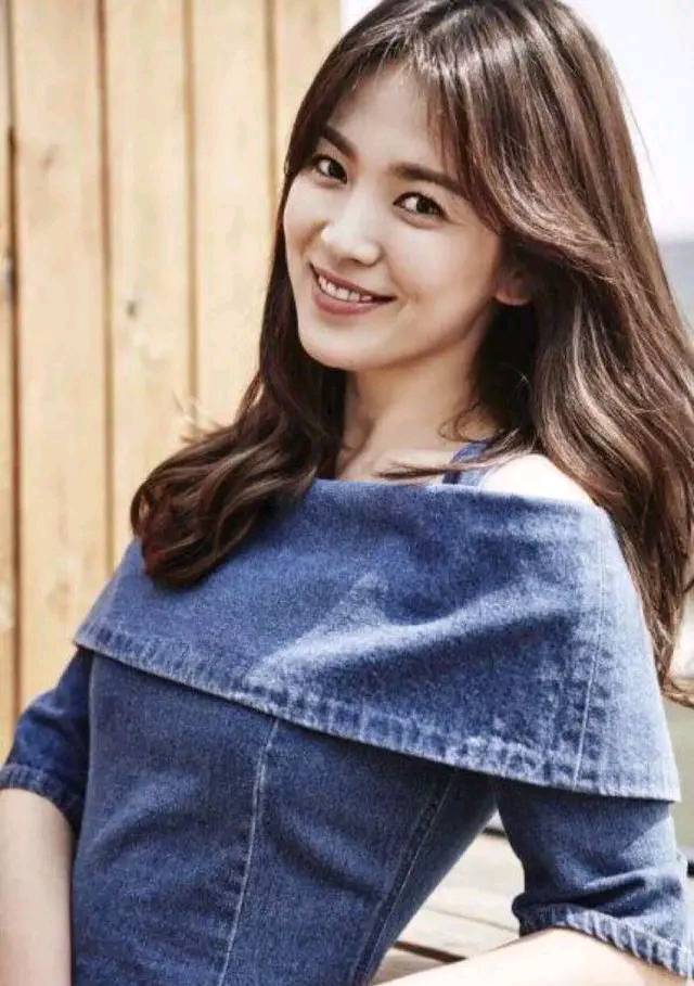 刘亦菲明星护肤步骤全过程,宋慧乔刘亦菲服装对比