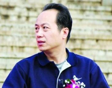 罗京去世后妻子和儿子的现状,罗京去世13年妻子改嫁富商