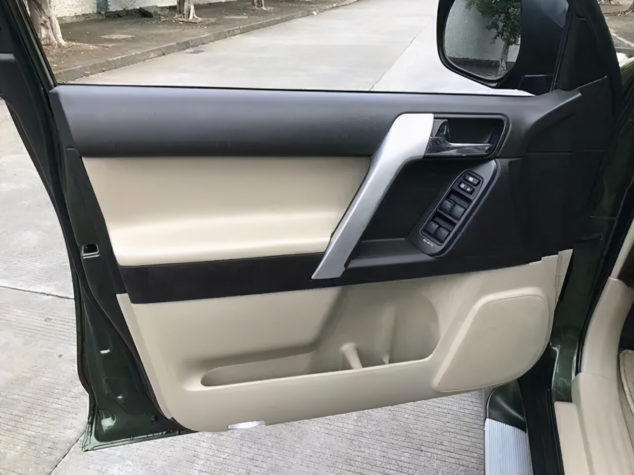 越野车丰田霸道配置最高的,丰田越野车性能排行前十名