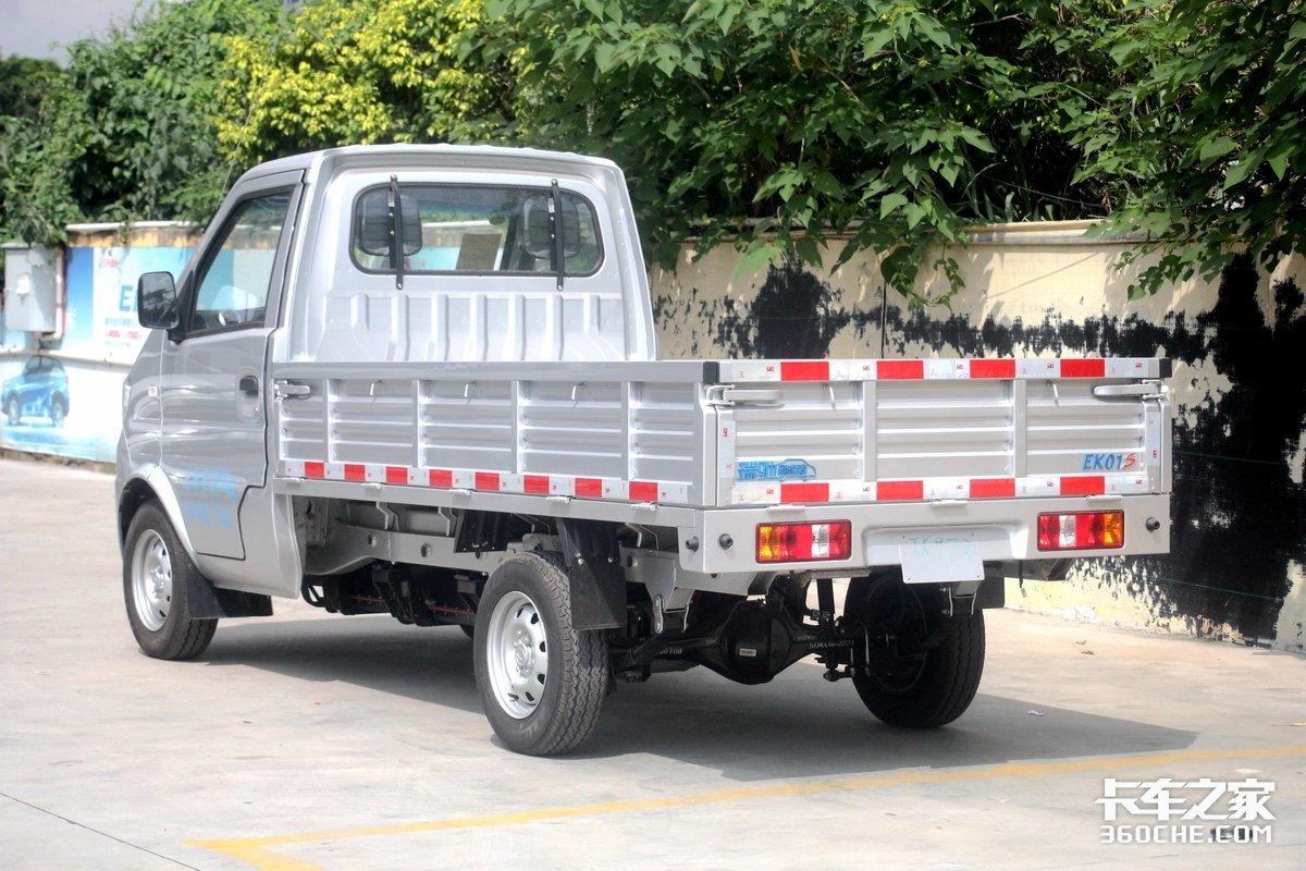 瑞驰新能源小卡,瑞驰新能源7座纯电动