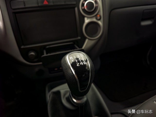 璧蜂簹k2700鍥涢┍杞诲崱,璧蜂簹鍘㈠紡灏忚揣杞2700