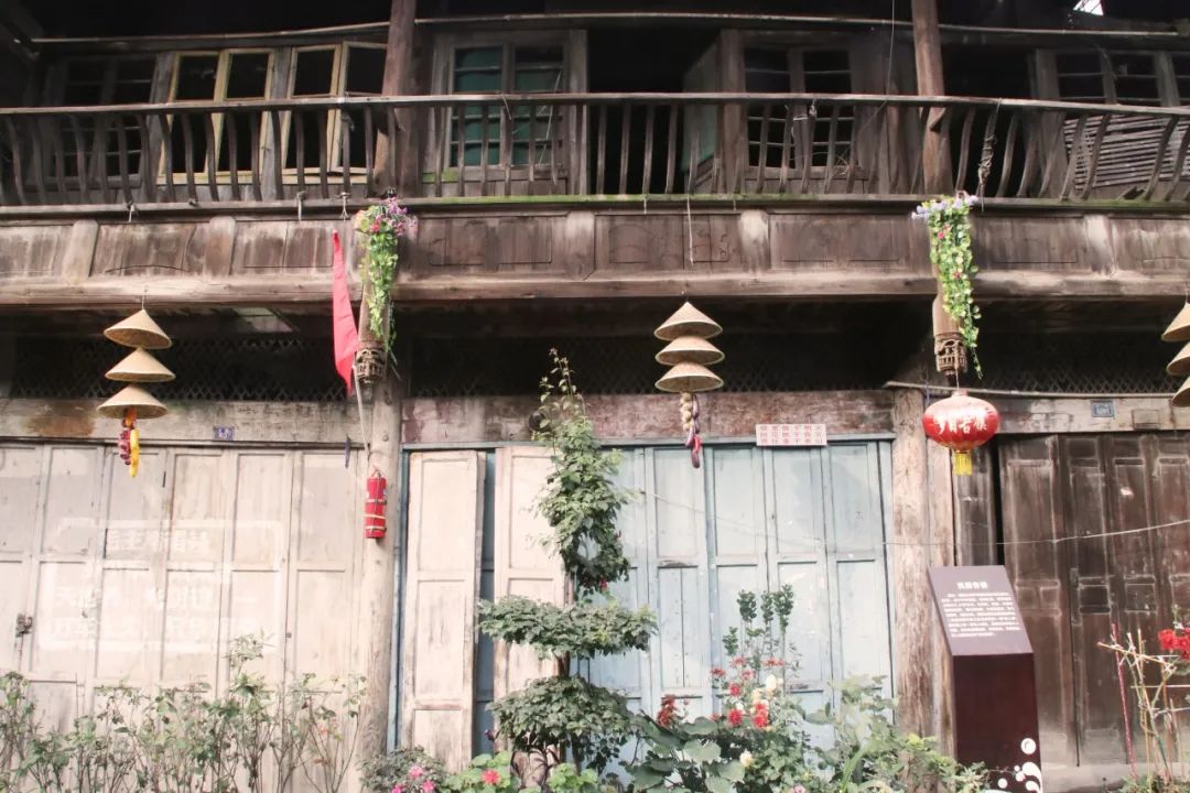 天气转好，快去峨眉这个宝藏小镇感受慢生活