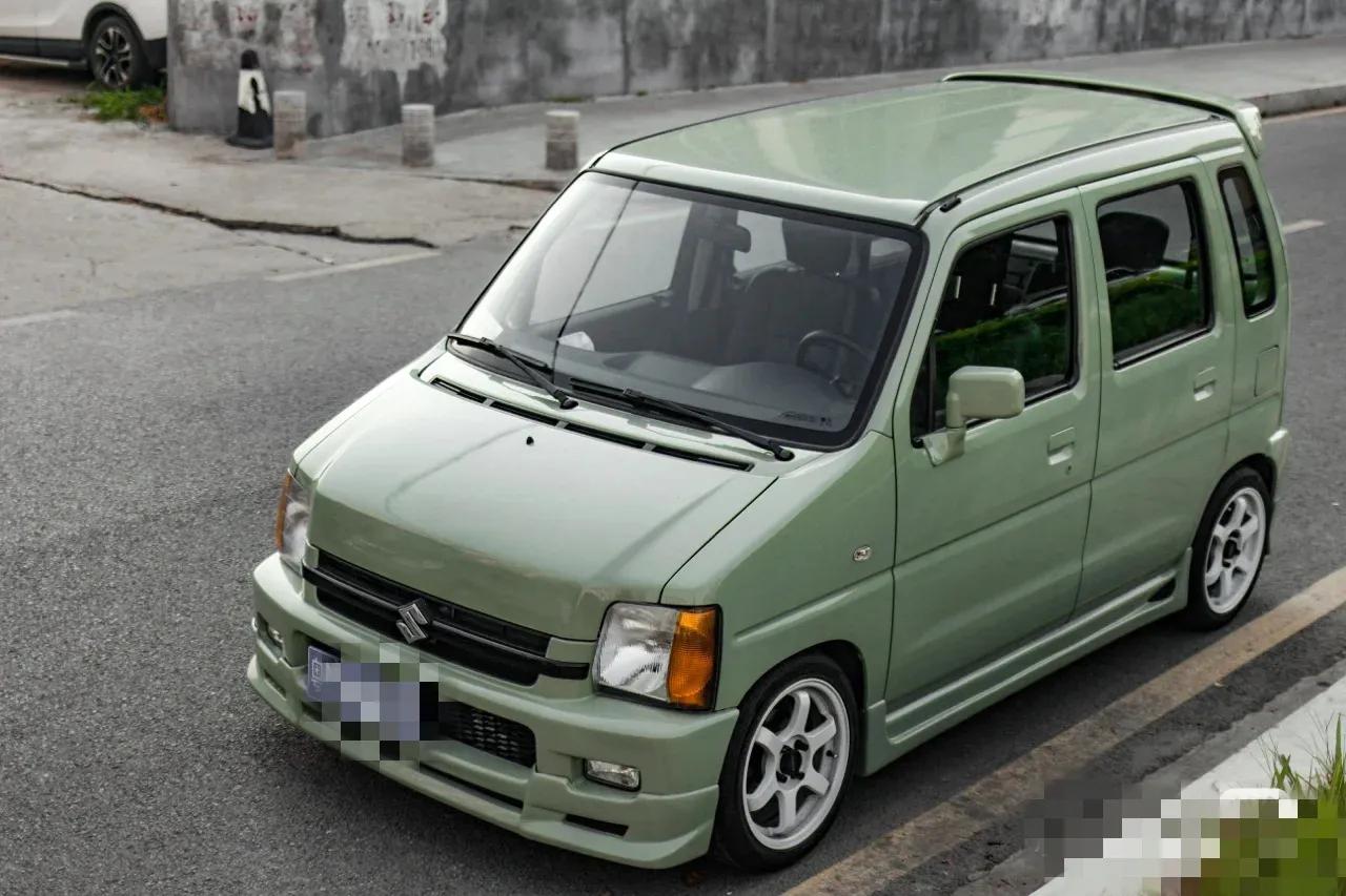 昌河铃木北斗星改装收音机,铃木北斗星露营改装案例