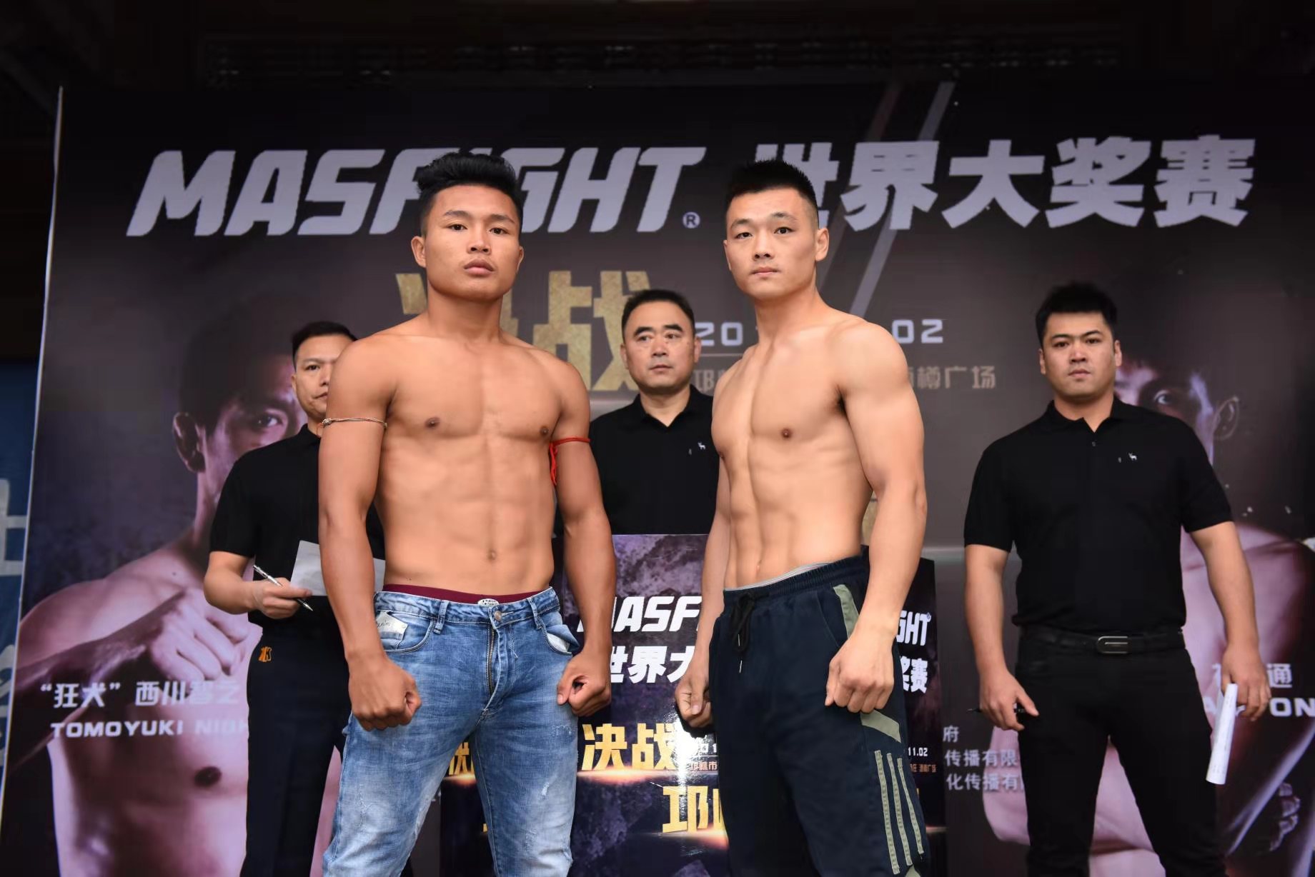 鏃ユ湰鎮嶅皢杩庢垬鎾眰,鎾眰vs灏忕姮