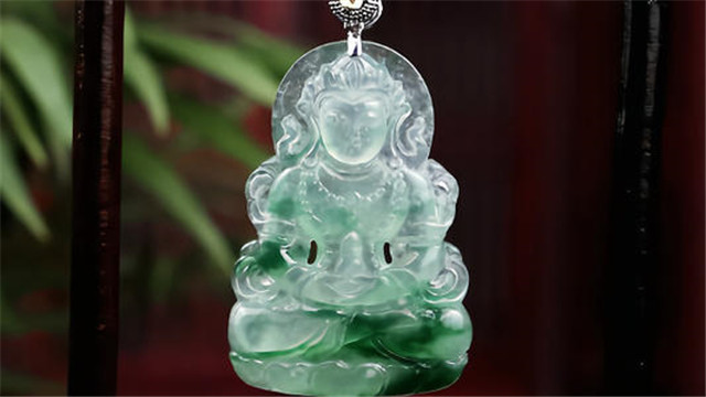 冰糯种翡翠观音价格,翡翠冰糯是什么意思