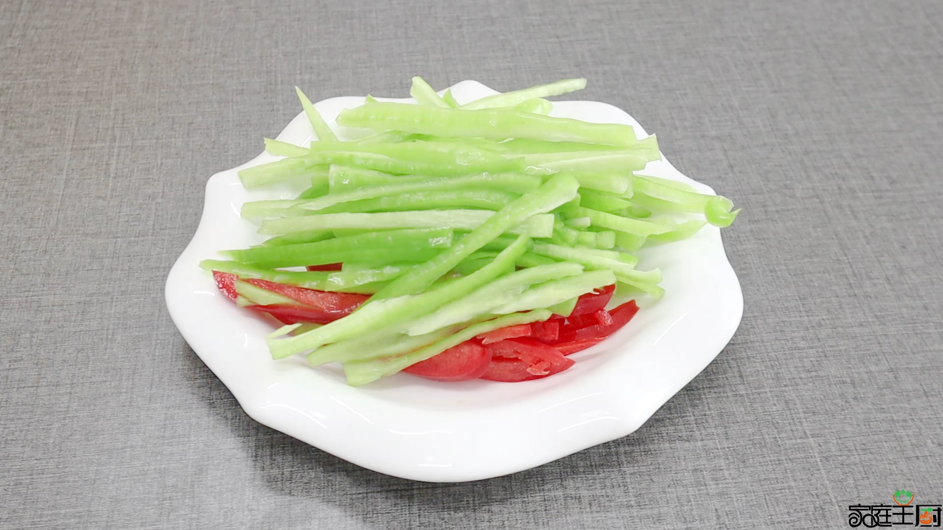 爆炒鱿鱼怎么才能做到爽脆好吃,爆炒鱿鱼如何去腥