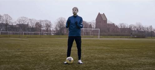 足球十大技巧秀,足球明星一对一过人