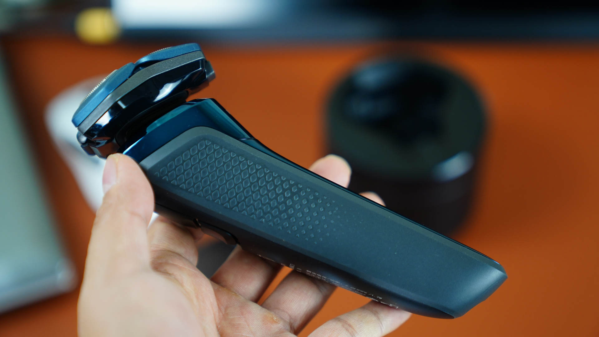 络腮胡用飞利浦剃须刀评测,飞利浦s7000功能介绍