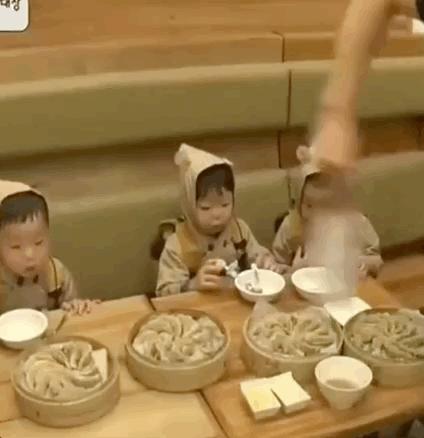 小时候的表情包长大后是什么样子,表情包小时候可爱长大后帅的一批