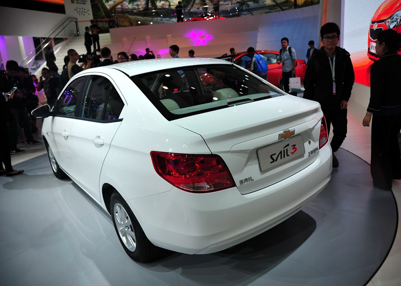 雪佛兰赛欧油耗排量1.3,雪佛兰赛欧油耗多少钱一公里