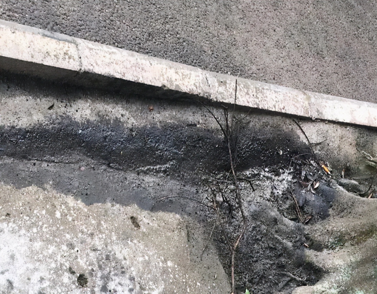 眉山小区脏乱差,眉山下水道堵塞