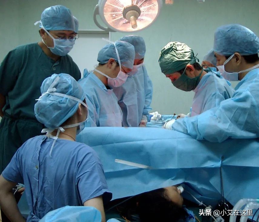 面对拒绝是坚持还是放弃,面对回避要一直主动吗