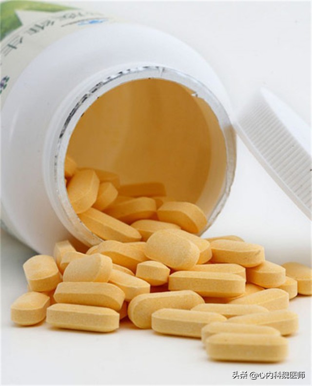 在美国，叶酸大面积下架，我国卒中患者还要补吗？叶酸咋吃才对？