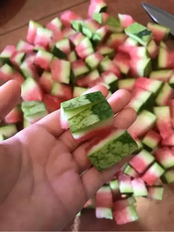 自制花肥太臭怎么办,怎样去除自制花肥的臭味