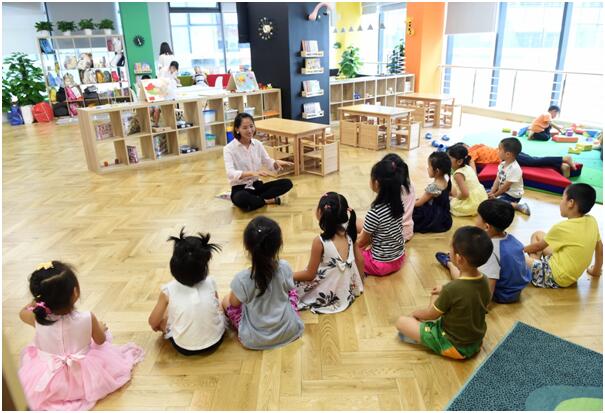 孩子多大可以送托管,孩子送托管好还是自己辅导好