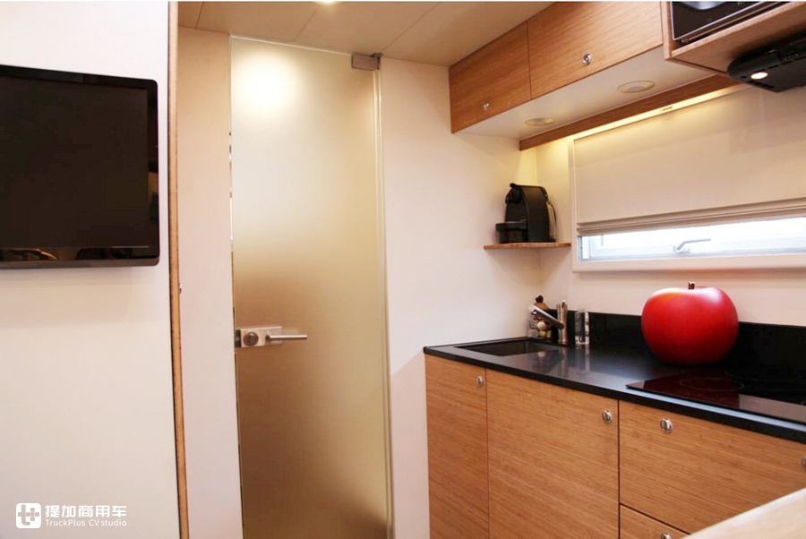 2018款奔驰大型顶级豪华房车,奔驰赛托斯6*6房车