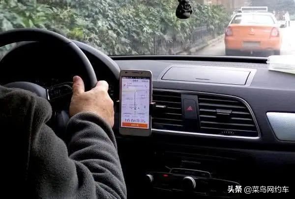 网约车司机改行外卖配送,网约车司机转行出租车