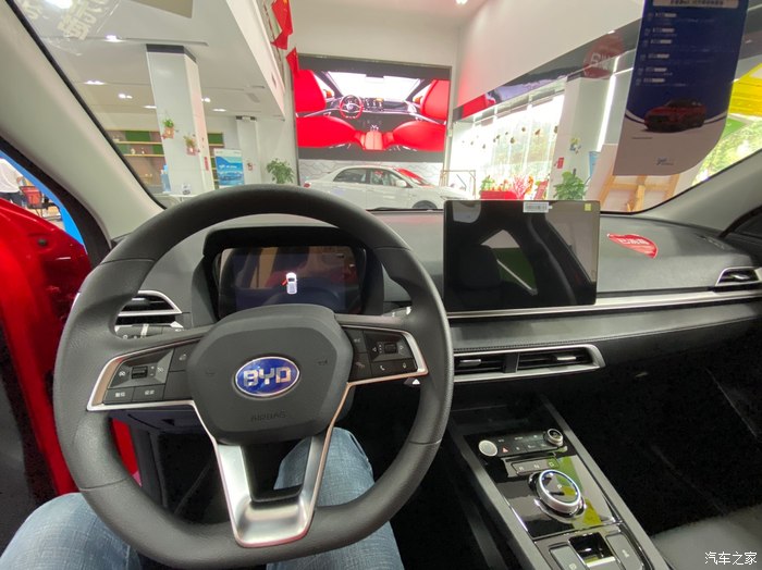 年轻人的第一台纯电车，陪同表弟试驾E2有感