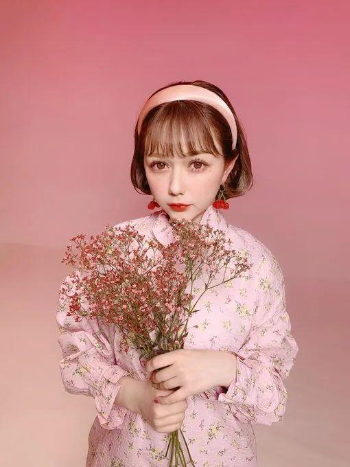 43岁大叔娶俄罗斯美女 (日本大叔娶俄罗斯美女)