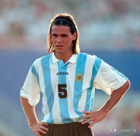 雷东多的脚后跟,雷东多脚后跟磕球现场解说