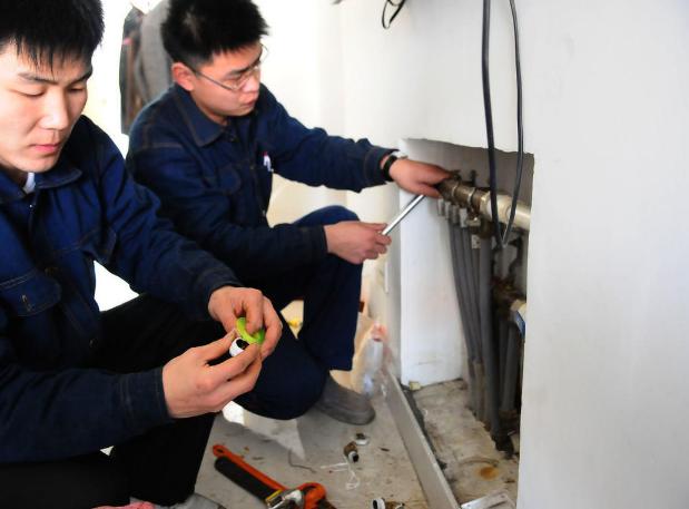 供暖即将结束正确关闭地暖方法,停暖后地暖系统的维护措施