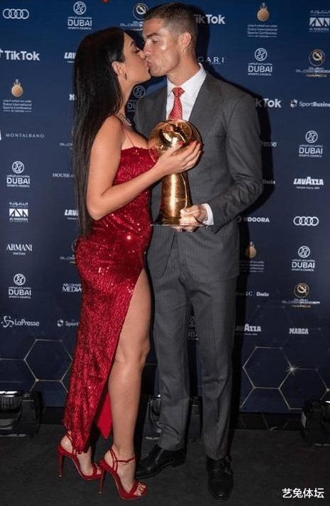 尤文图斯乔治娜c罗,尤文夺冠庆典c罗