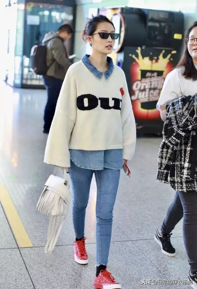 来看机场女王杨幂穿搭,杨幂穿搭机场秀
