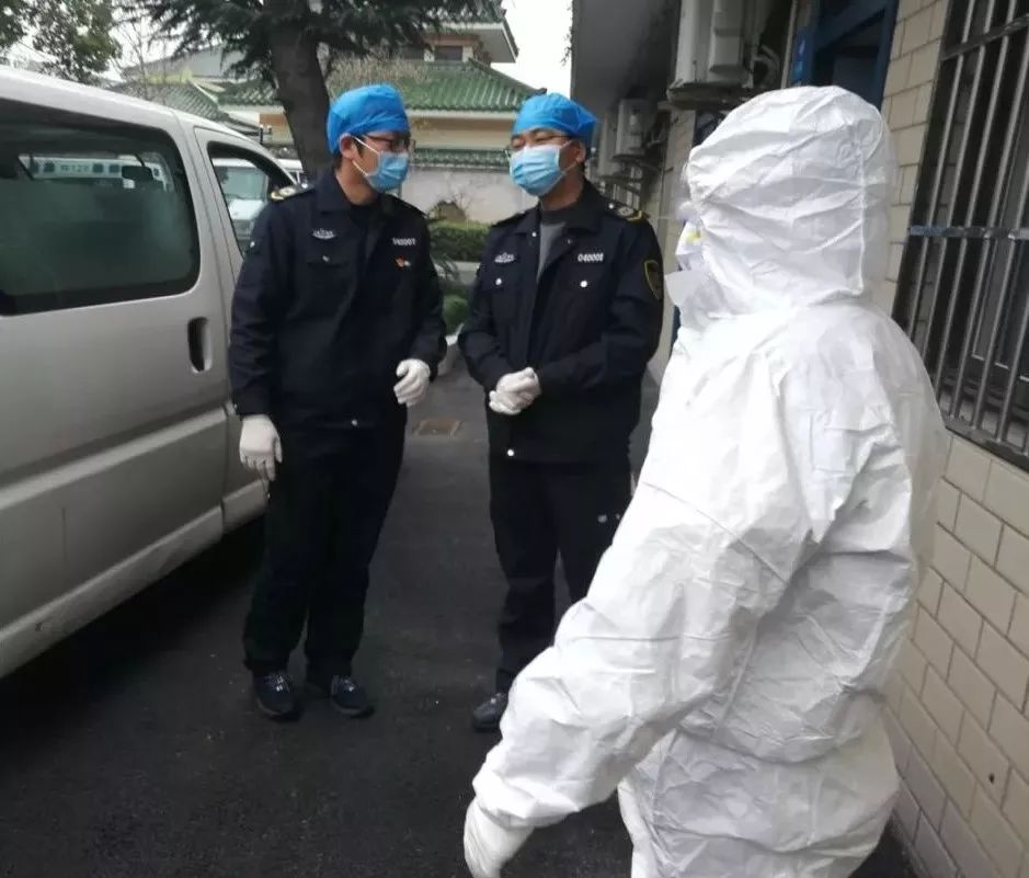 守望相助同心战疫,守望相助一起战疫