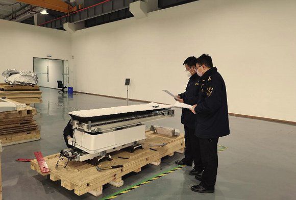 重庆，求求你别在寂寞无声