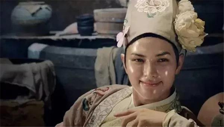 宅家结束估计出门个个全是大油田！这些散粉，能让你变成哑光的