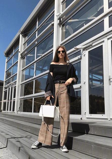 鍒橀洴鏍肩汗鍏冪礌绌挎惌,鍒橀洴澶ц。鏍肩汗