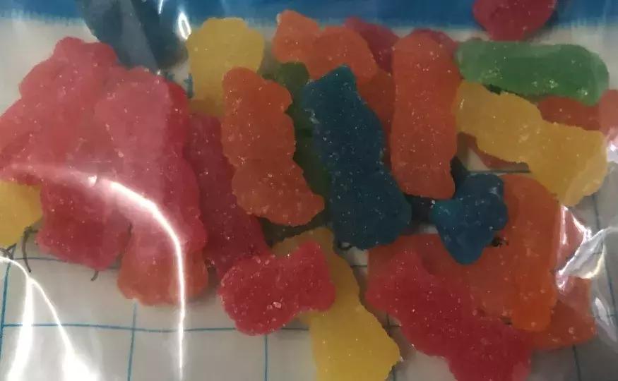 贩卖毒品警方抓捕,贩卖糖果被抓