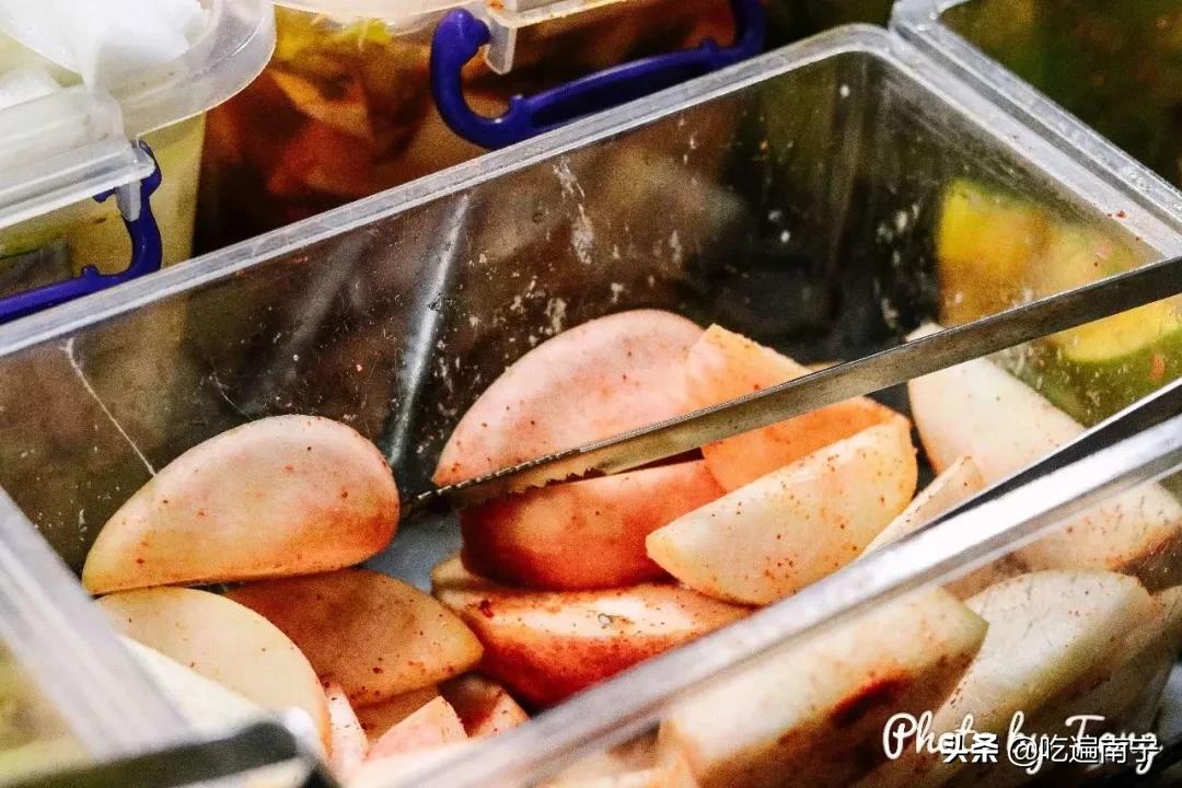 南宁摆摊最赚钱的地方,全南宁最精致路边摊