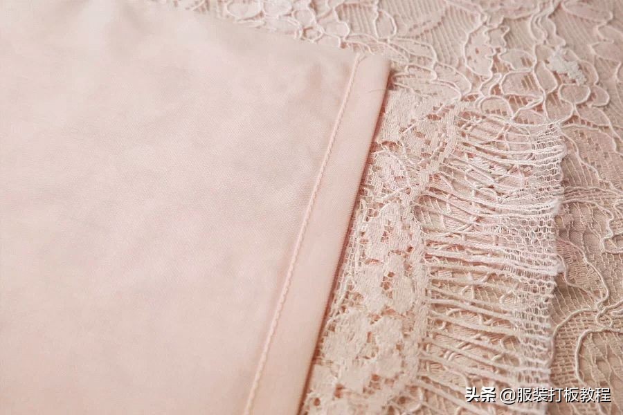 蕾丝连衣裙制作工艺,挂里子蕾丝连衣裙的缝制